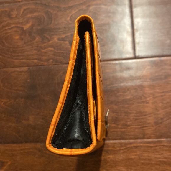 Orange Alligator Print Purse - Picture 3 of 9